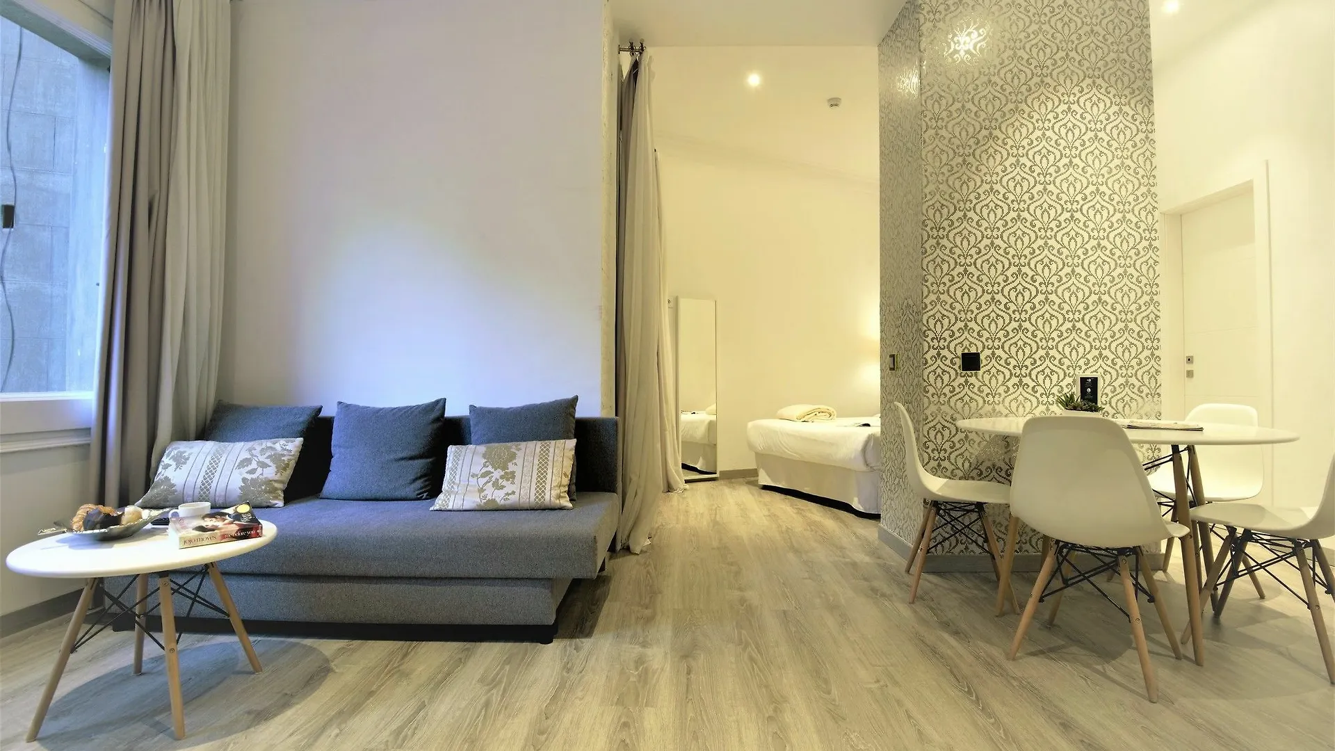 Dreamkeys Apartments & Suites Barcelona Hotel