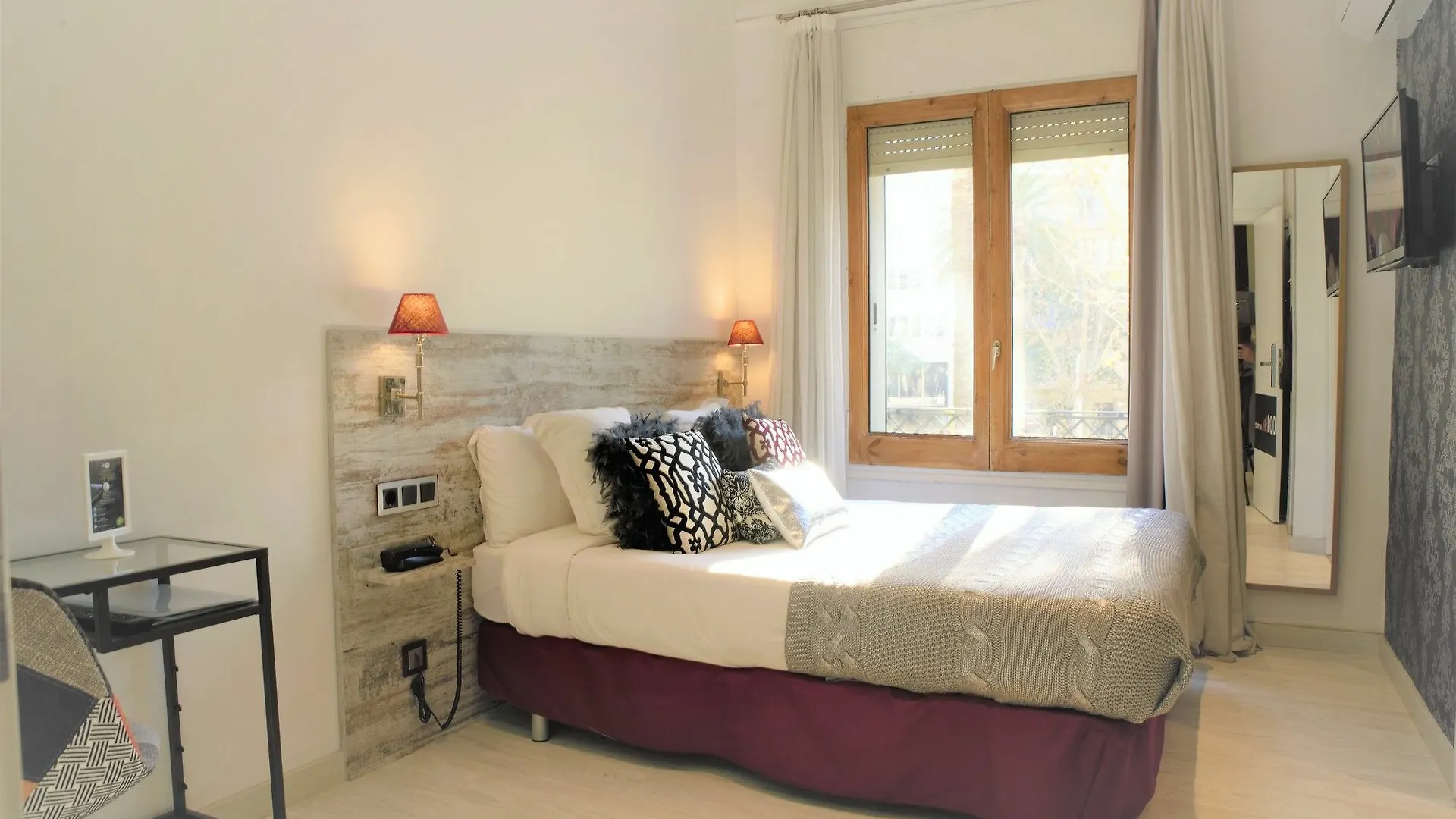 *** Hotel Dreamkeys Apartments & Suites Barcelona España