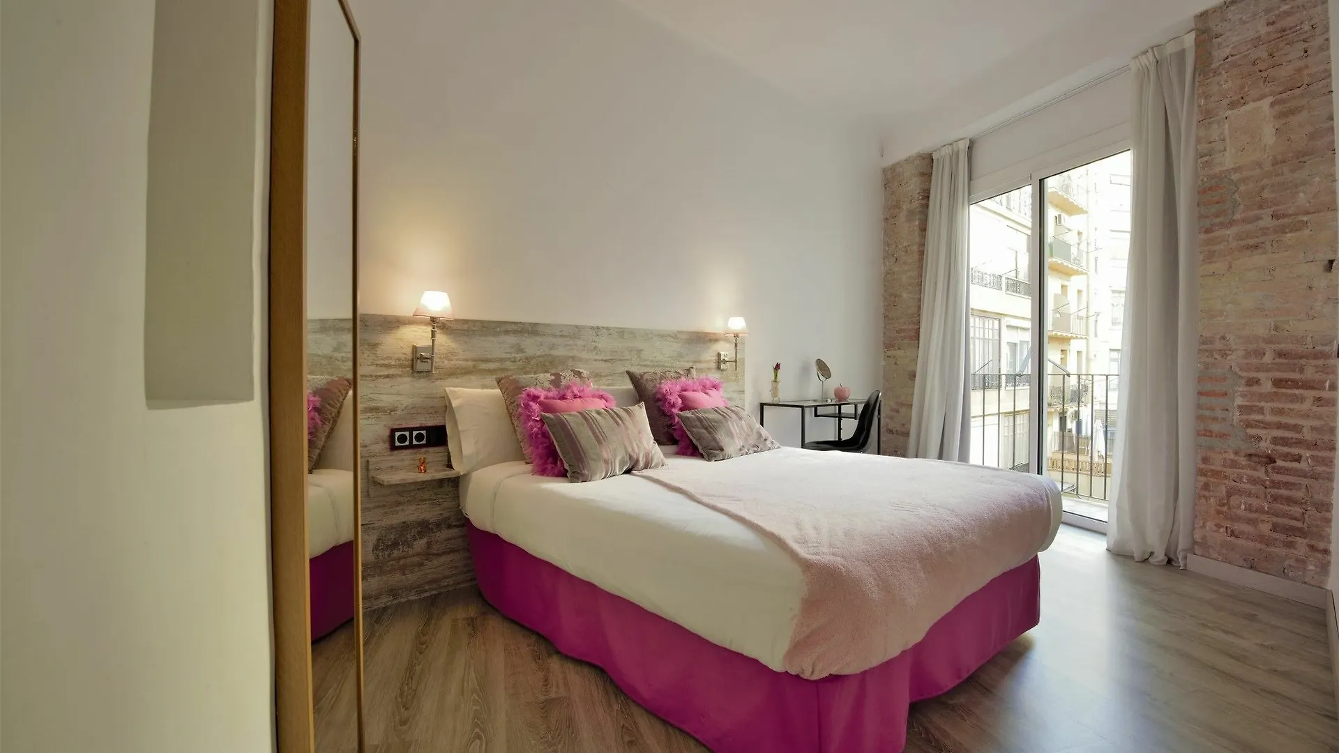 Dreamkeys Apartments & Suites Barcelona Hotel