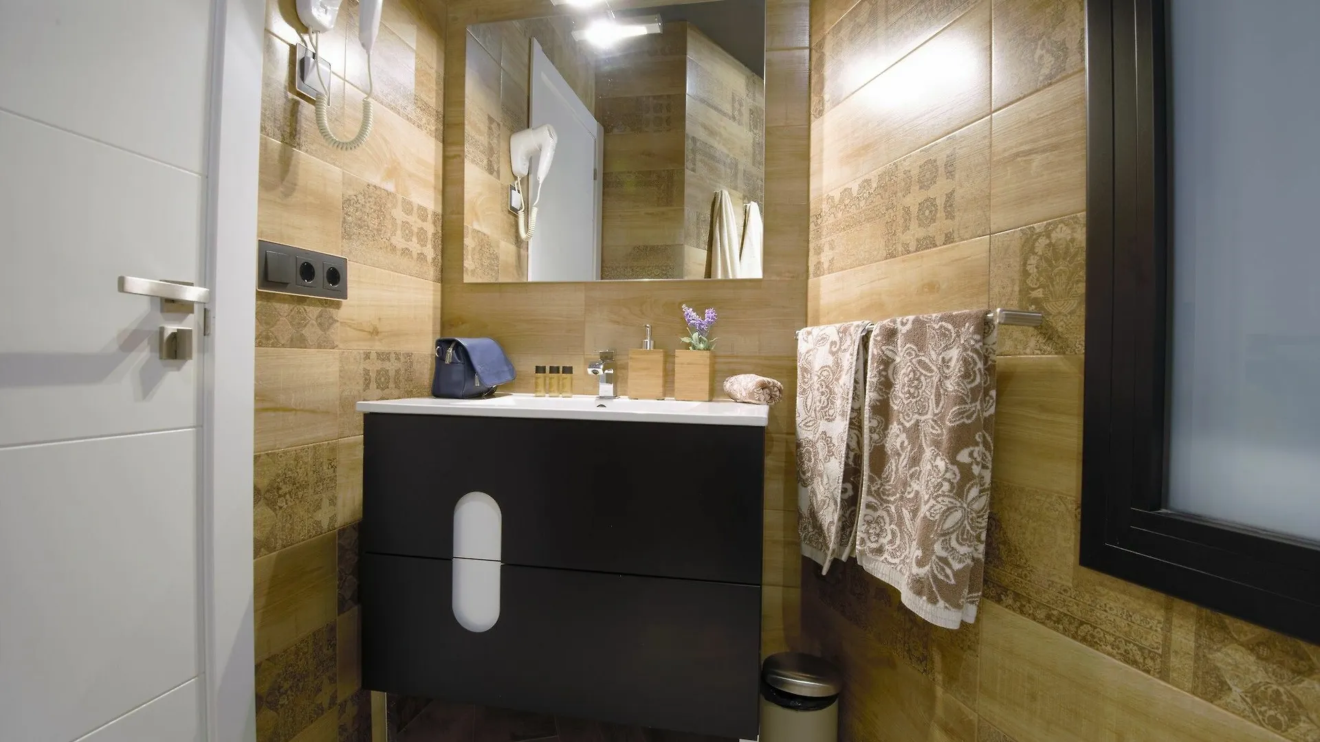 *** Hotel Dreamkeys Apartments & Suites Barcelona Spain