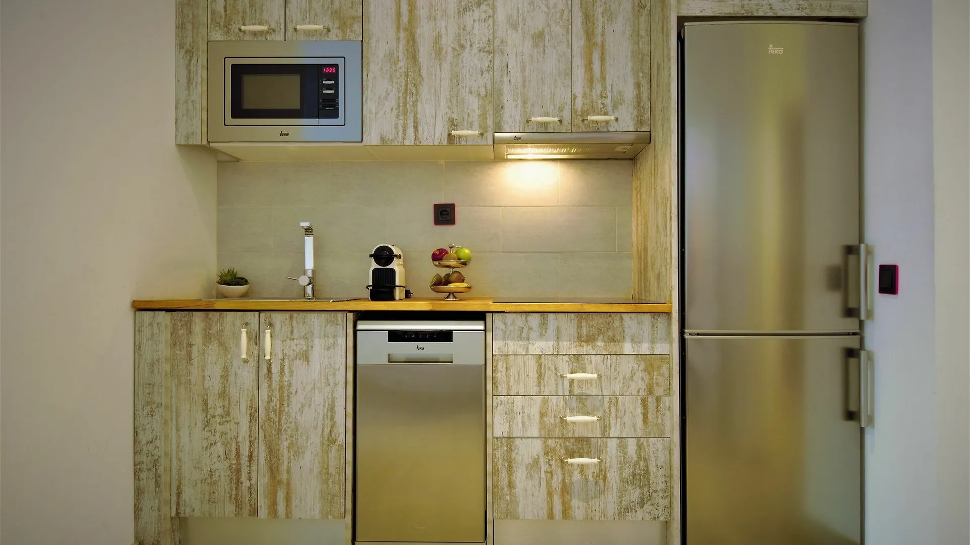 Dreamkeys Apartments & Suites Barcelona 3*,