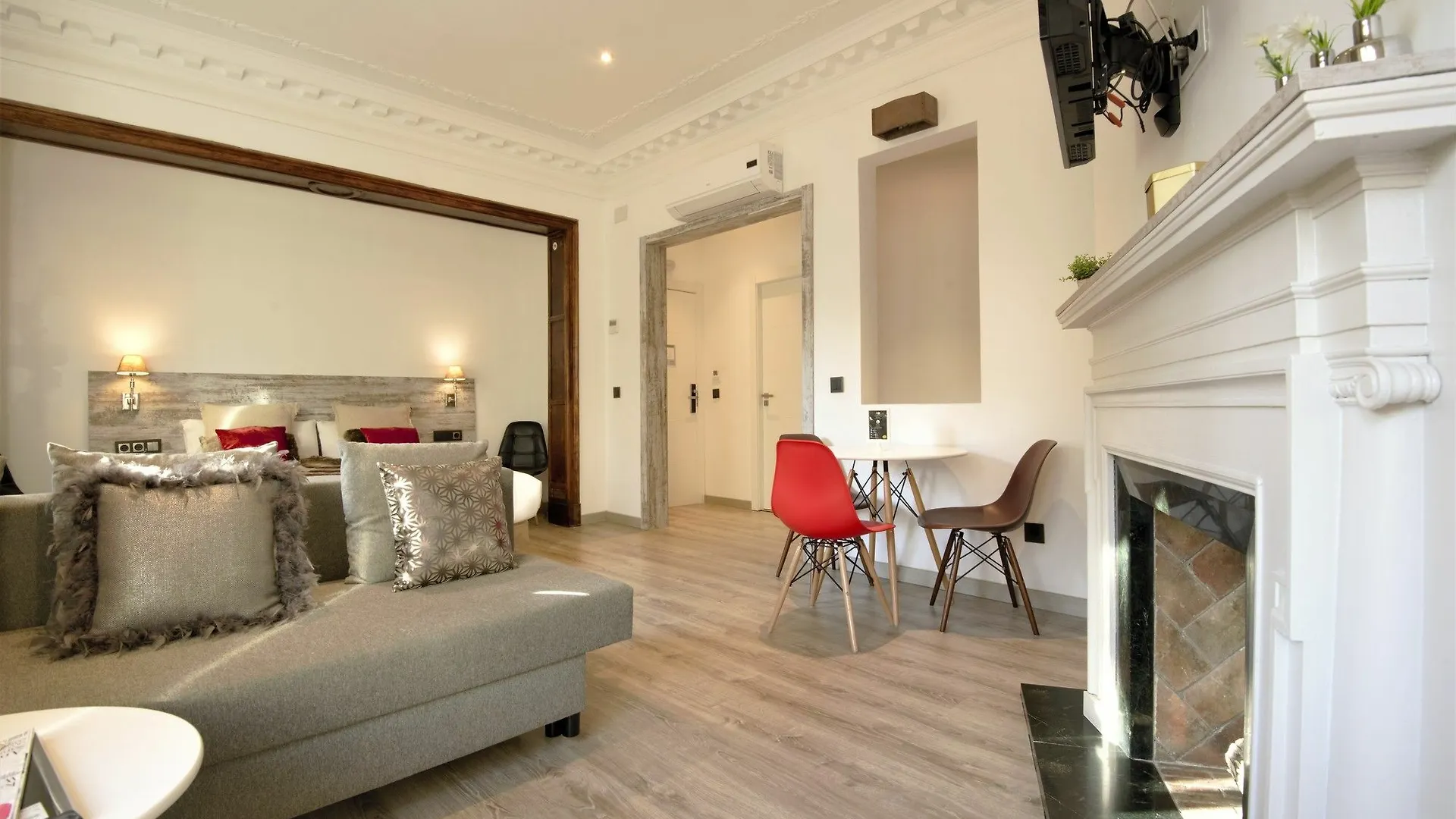 ברצלונה Dreamkeys Apartments & Suites