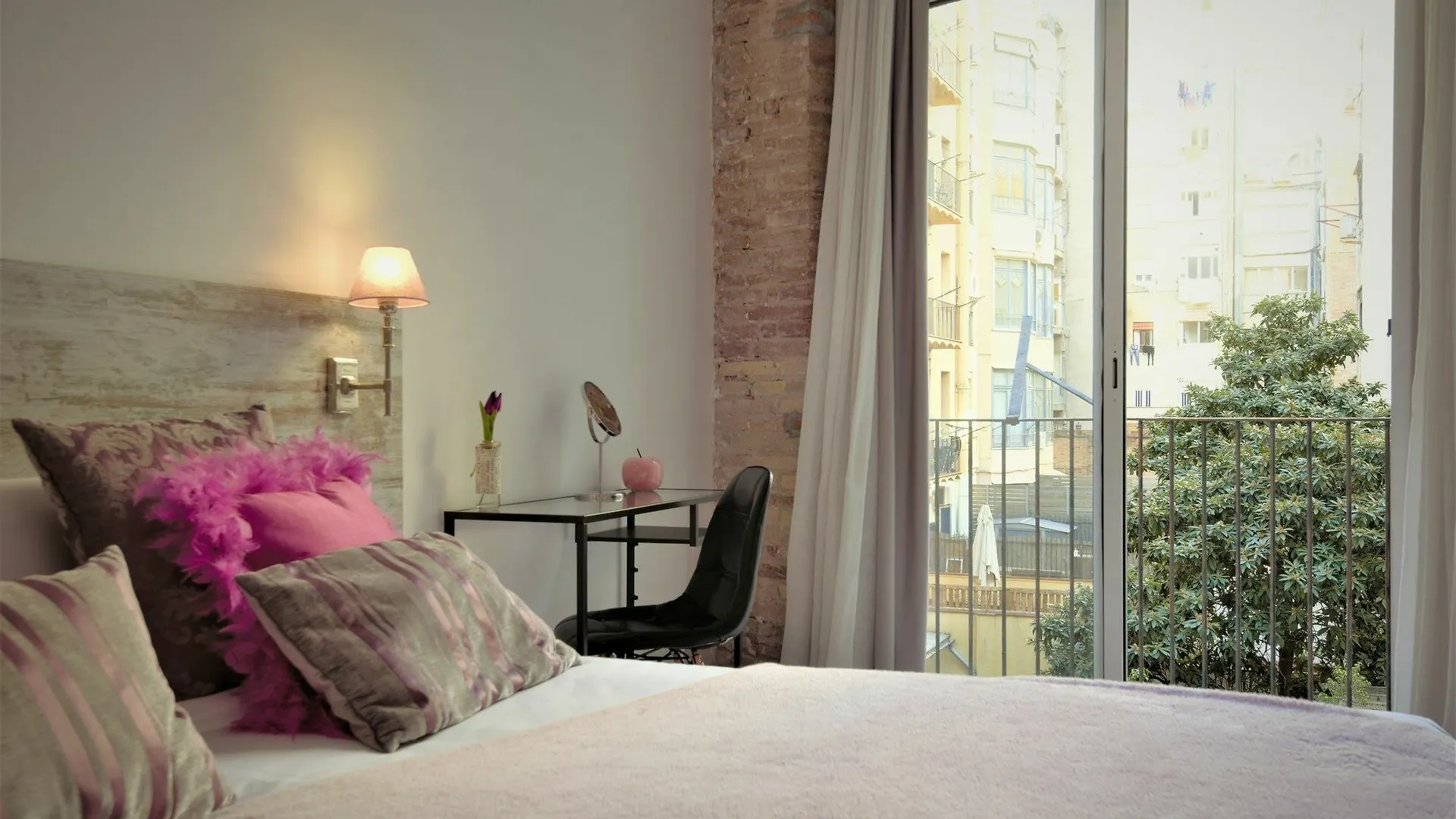 ברצלונה Dreamkeys Apartments & Suites מלון
